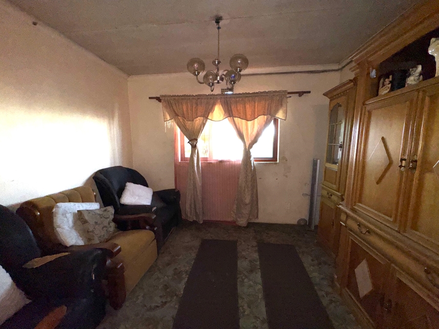 5 Bedroom Property for Sale in Delft South Western Cape